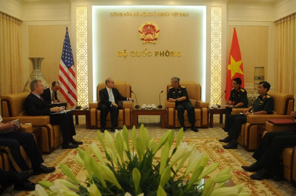 Beziehungen zwischen Vietnam und USA entwickeln sich immer besser - ảnh 1